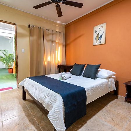 El Cocobolo Food&Rest Room 6 Bed And Breakfast Wifi Ac Pkg Gratis Liberia Exterior photo